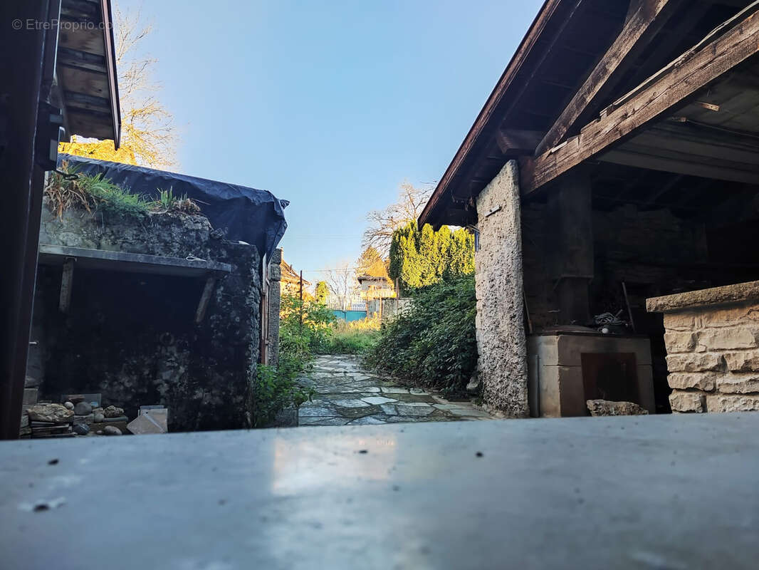 Maison à PORCIEU-AMBLAGNIEU