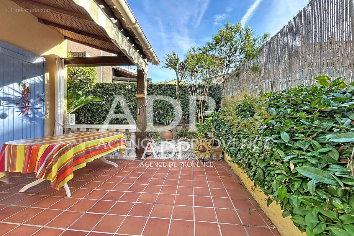 Maison à AURIBEAU-SUR-SIAGNE