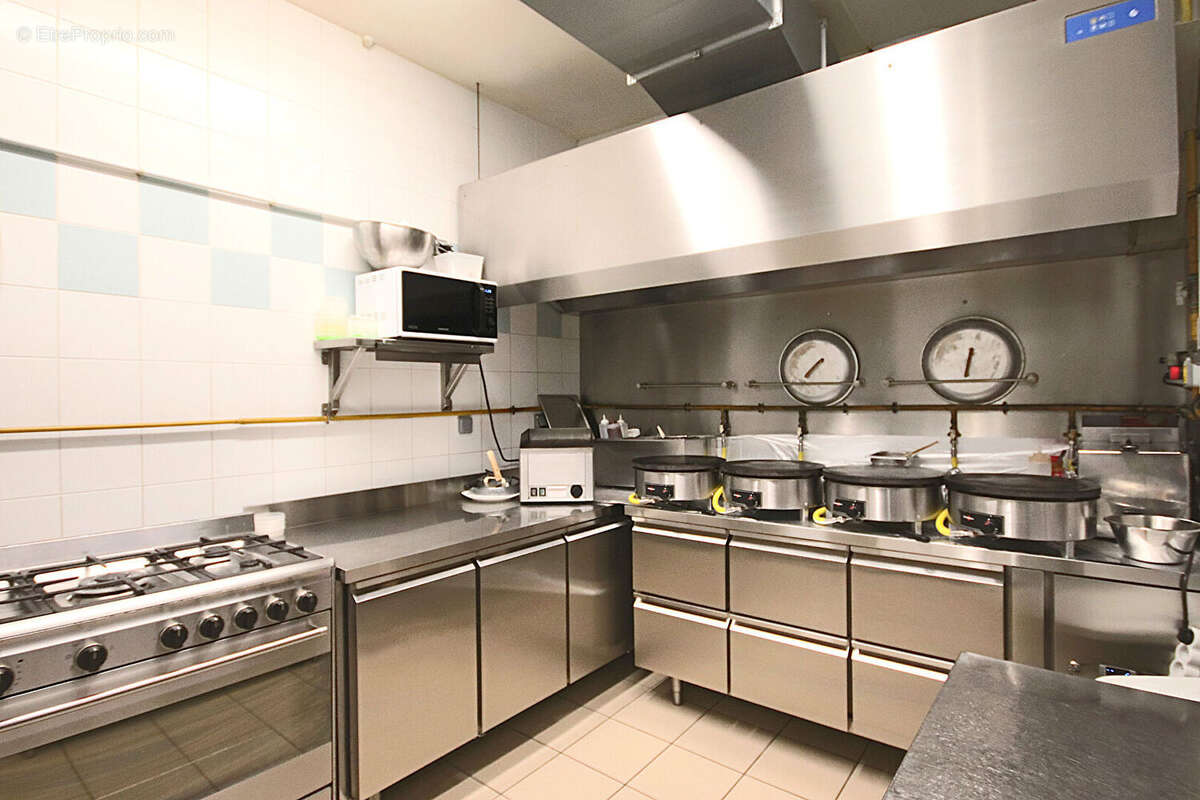 Commerce à CHAUMONT-SUR-LOIRE