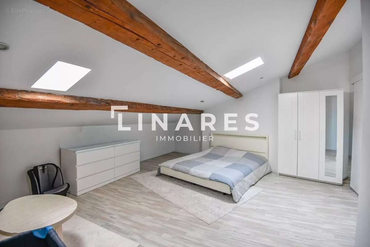 Appartement à MARSEILLE-6E