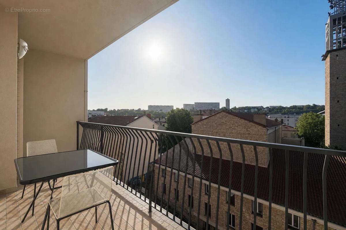 Appartement T3 - 64 m2 - Lyon - proche de la Gare de Vaise - photo 9