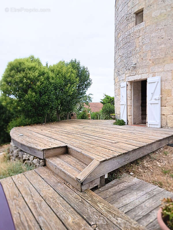 Maison à MAUVEZIN
