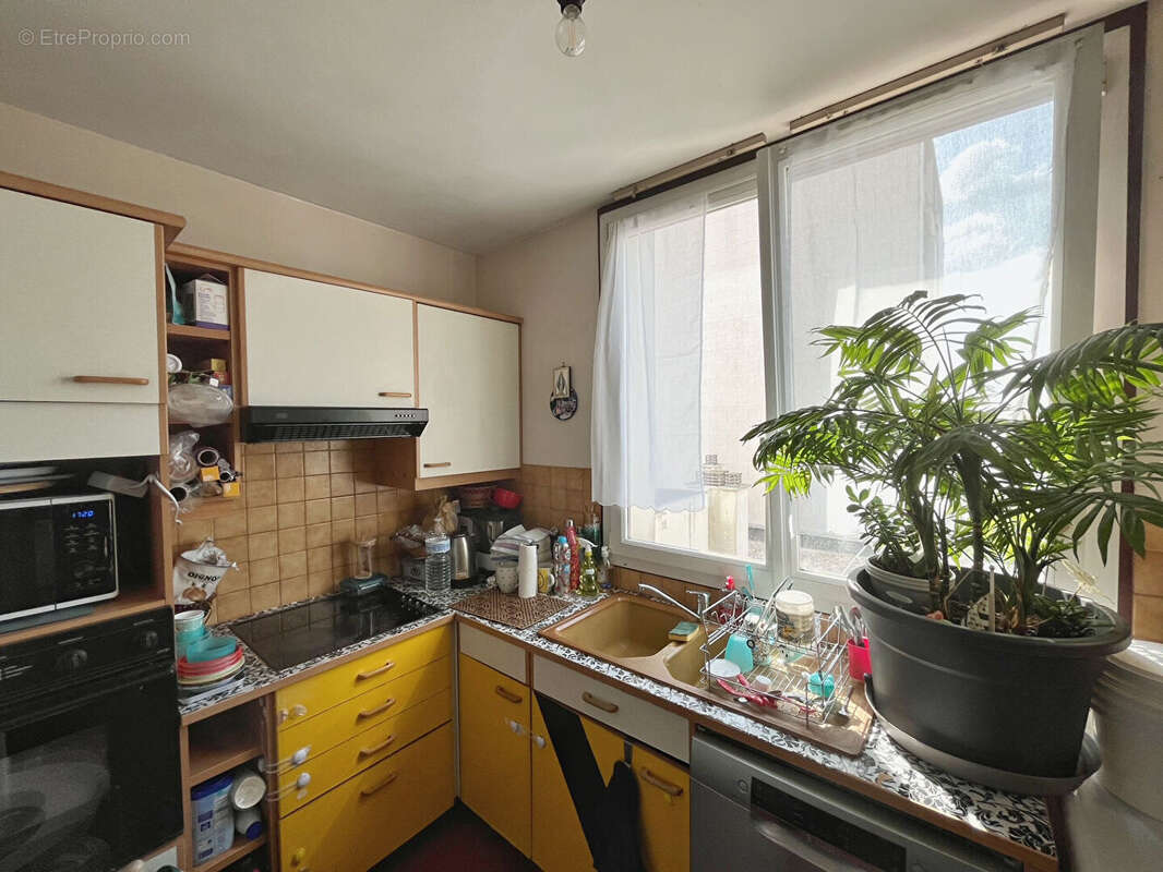 Appartement à NANTERRE