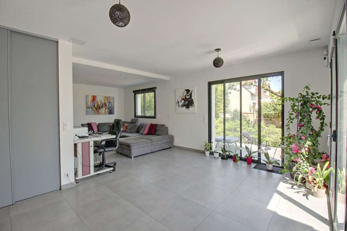 Maison à CONFLANS-SAINTE-HONORINE