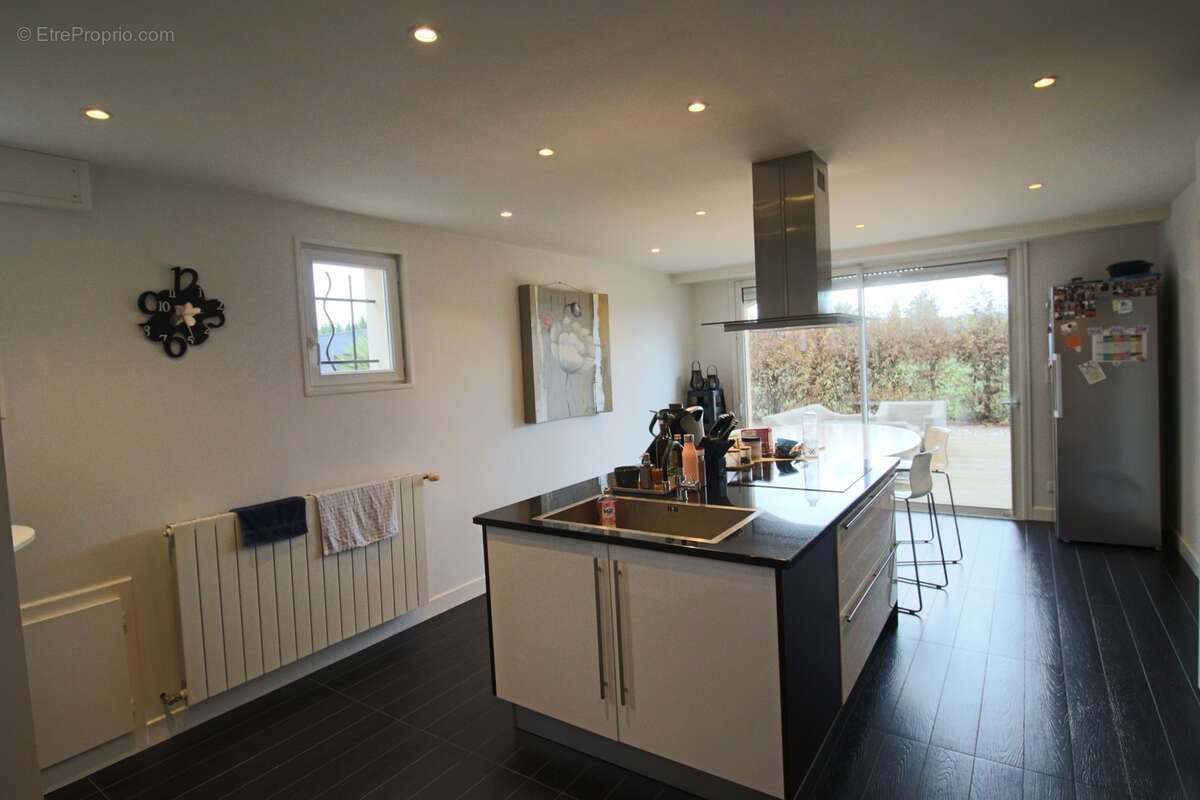 Maison à PUY-L&#039;EVEQUE