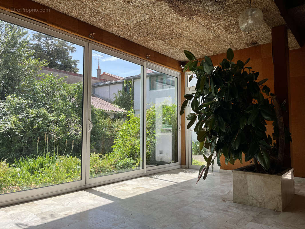 Maison à BOUGUENAIS