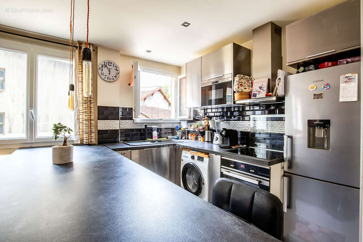 Appartement à PARIS-12E