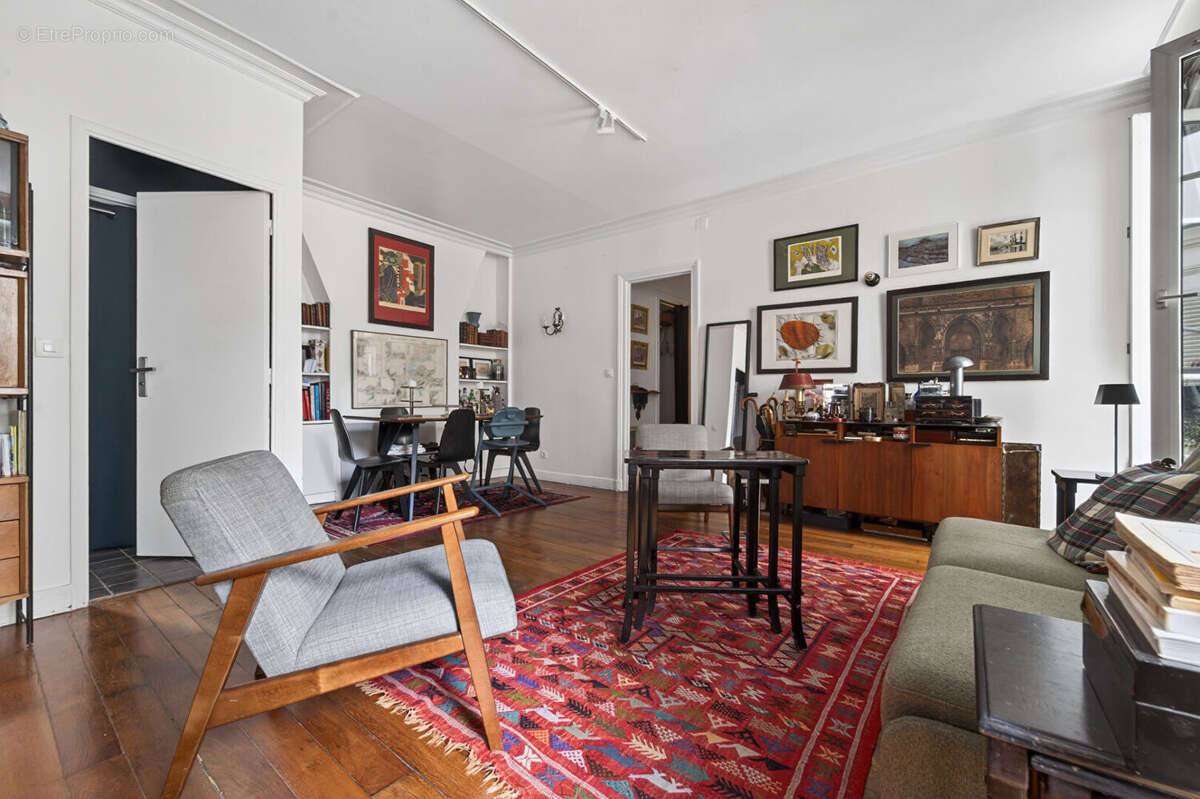 Appartement à PARIS-19E