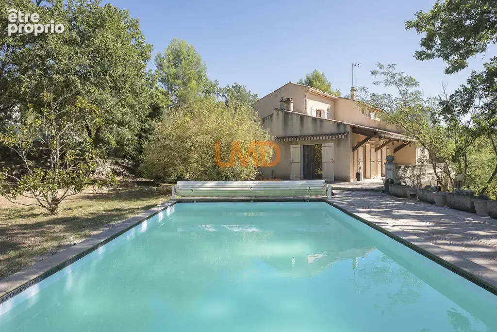 Maison familiale avec piscine sur 3900m2  plein sud - photo 2