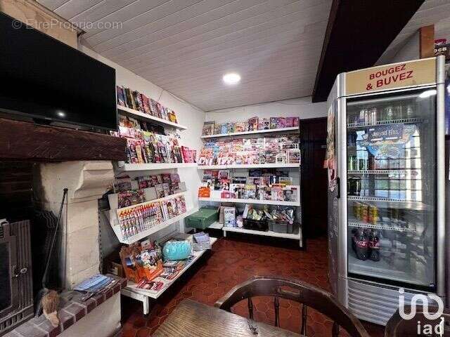 Photo 2 - Commerce à LES TROIS-MOUTIERS