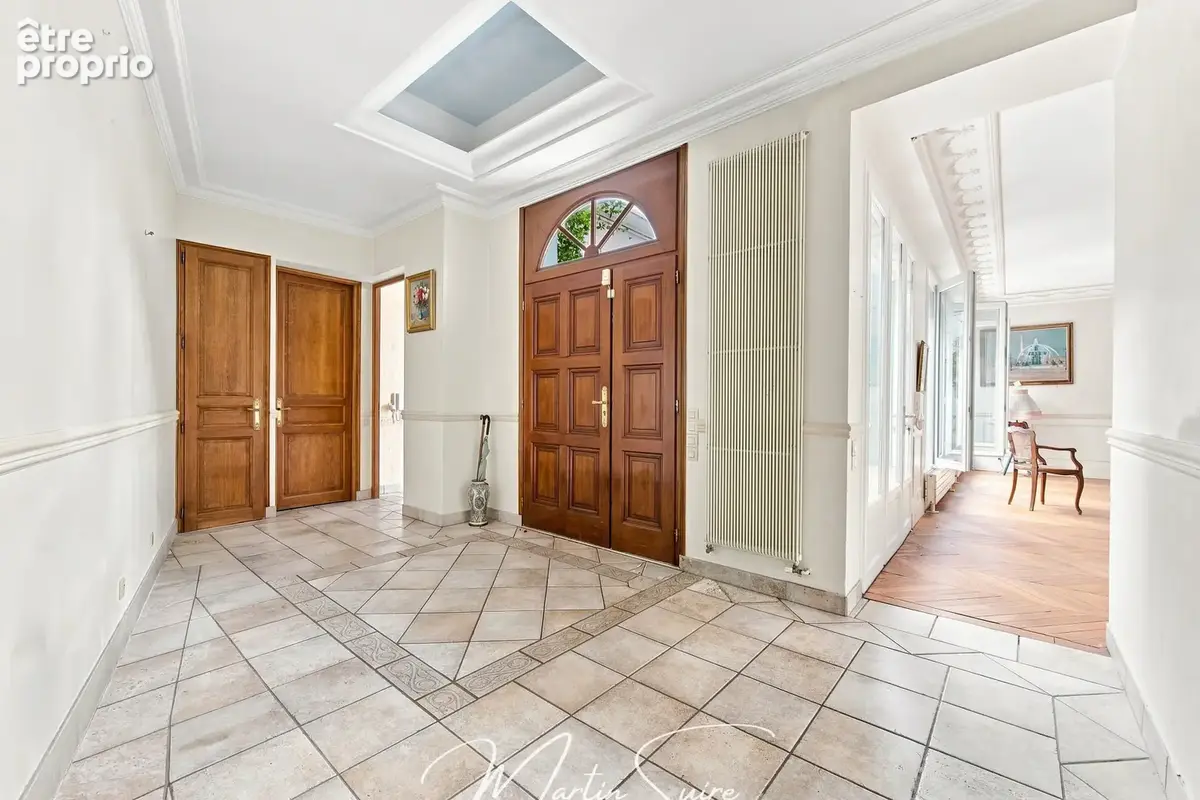Appartement 202 m² à Paris-16e  - photo 3