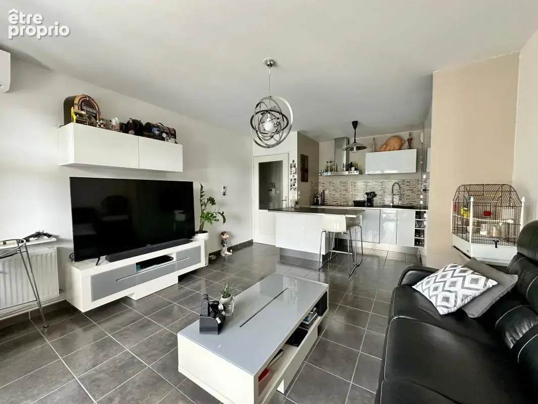 Appartement T3 Lumineux avec Terrasse & Garage – Saint-Priest (Le Village) - photo 21
