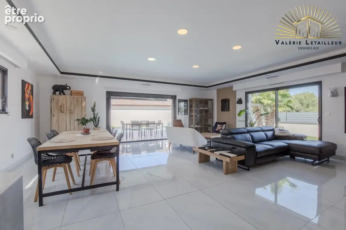 Villa contemporaine 4 chambres avec piscine : le confort du tout à pied - photo 2