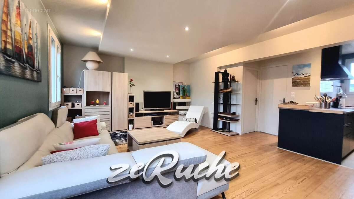 Appartement à OUISTREHAM
