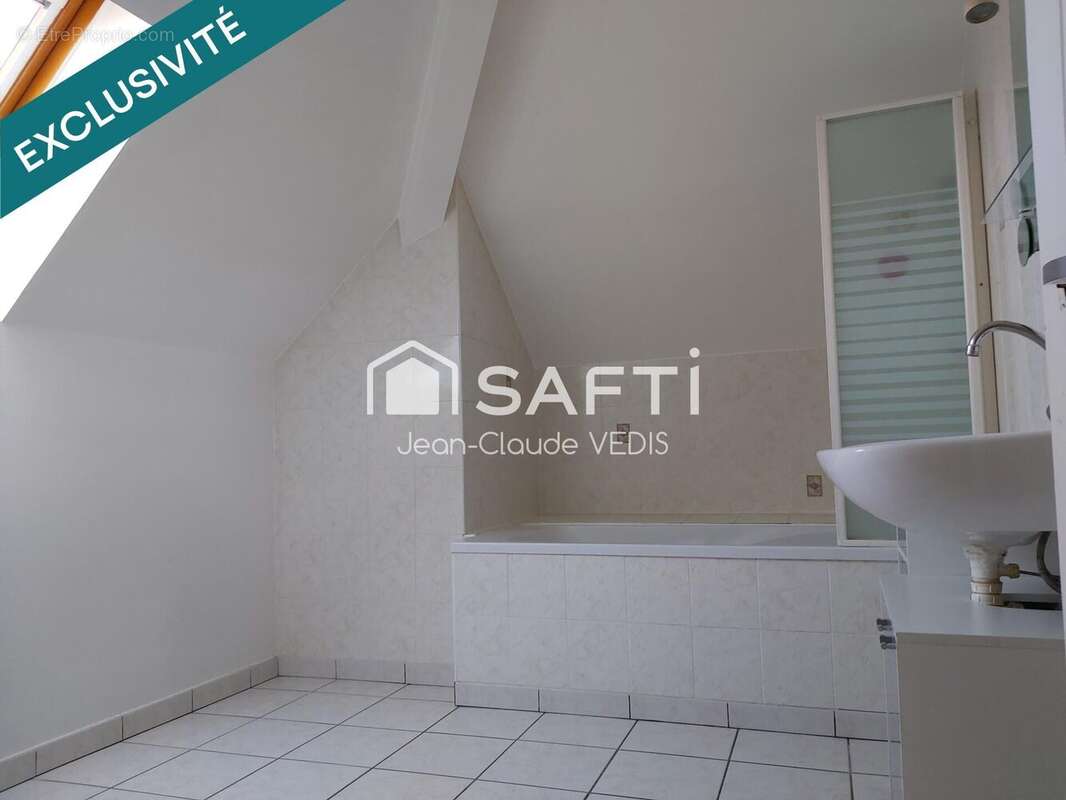 Photo 8 - Appartement à MONTLUCON