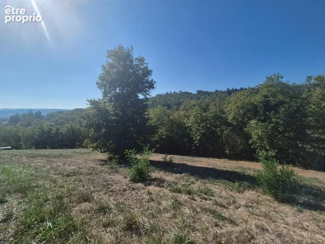 Terrain à bâtir viabilisé avec vue sur la nature – Cublac - photo 2