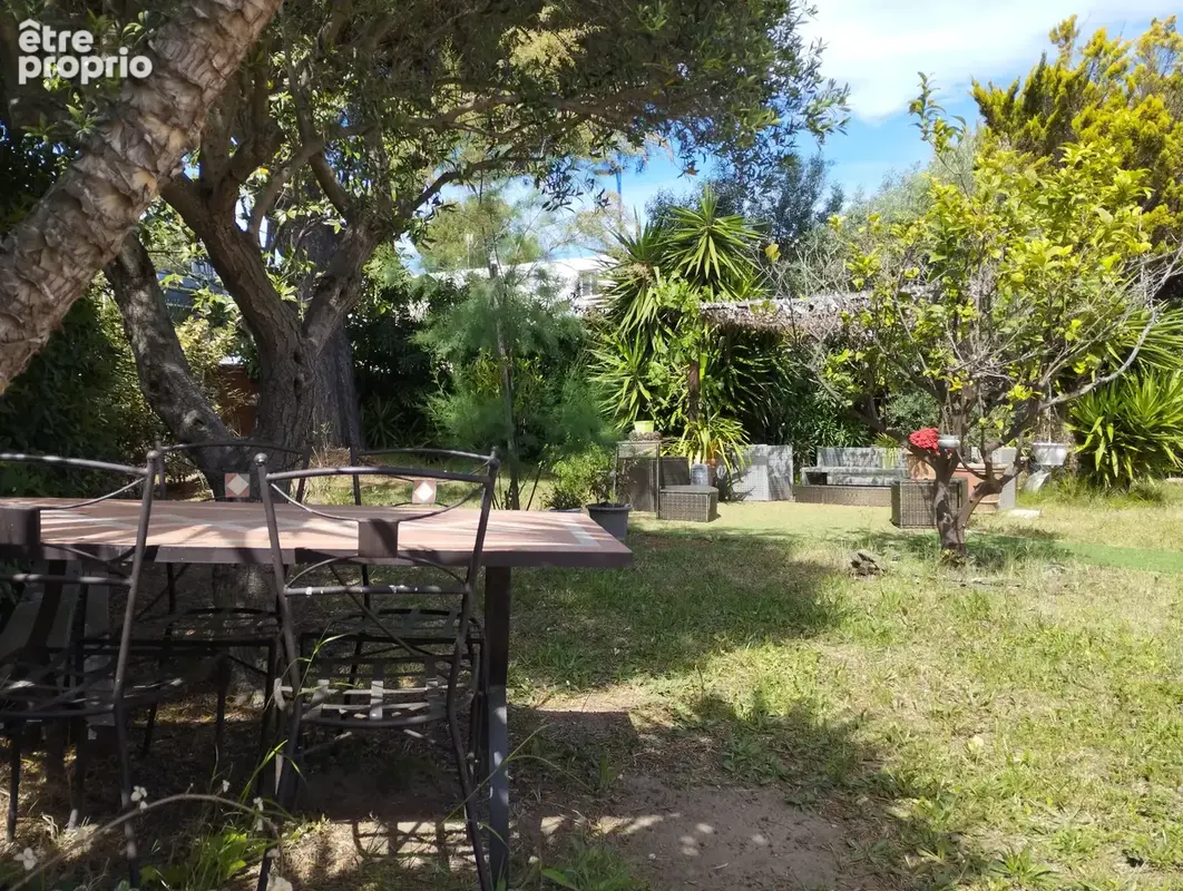 Villa plain pied quatre chambres plages a pied pleine propriete - photo 25
