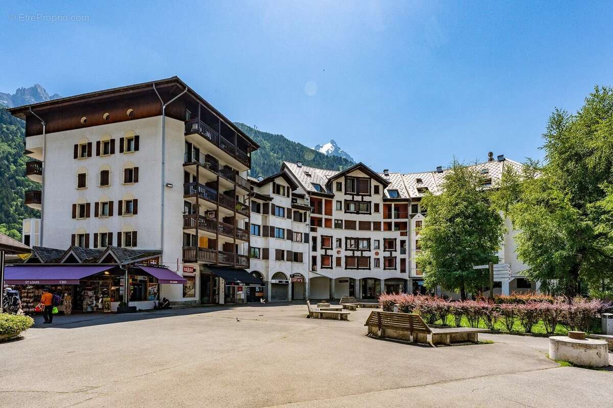 CHAMONIX – Un appartement en triplex dans le centre-ville - photo 14