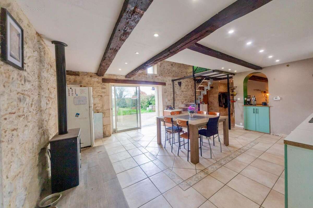 Maison 271 m² à Monsegur  - photo 2