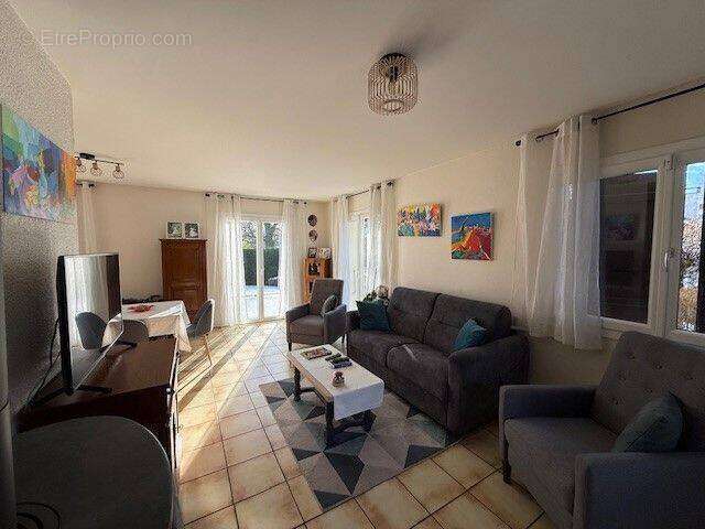 Maison à DIVONNE-LES-BAINS