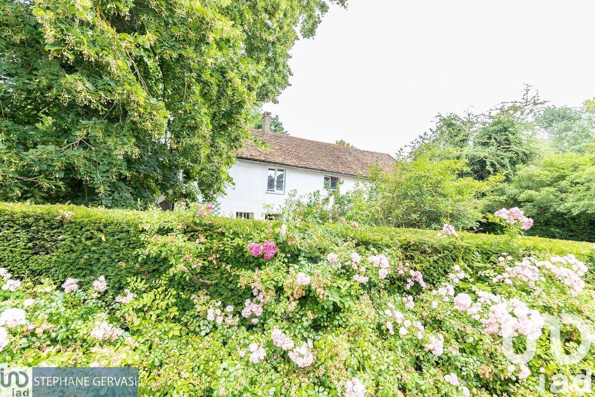 Maison 450 m² à Janvry  - photo 6