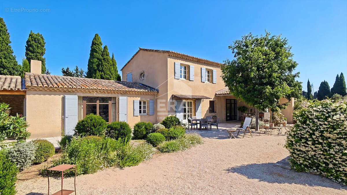 Maison à EYGALIERES
