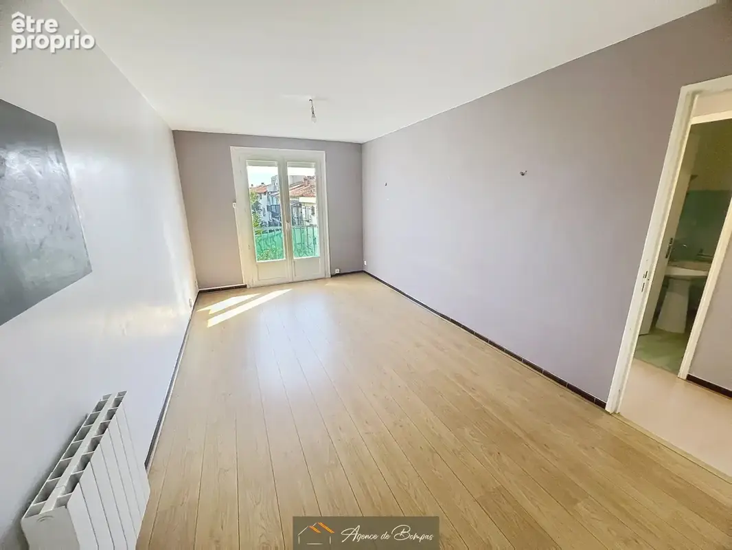 Appartement de type 2 - cave et balcon - photo 2
