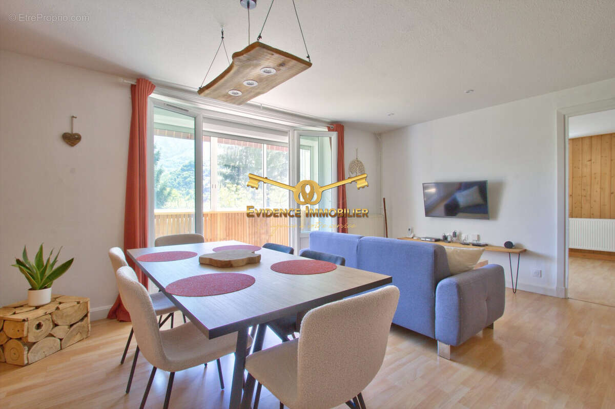 Appartement à LA LECHERE