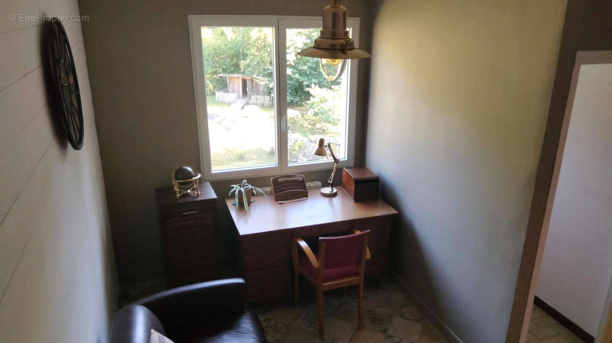 30 SEPT - BUREAU - Maison à ALLOUE