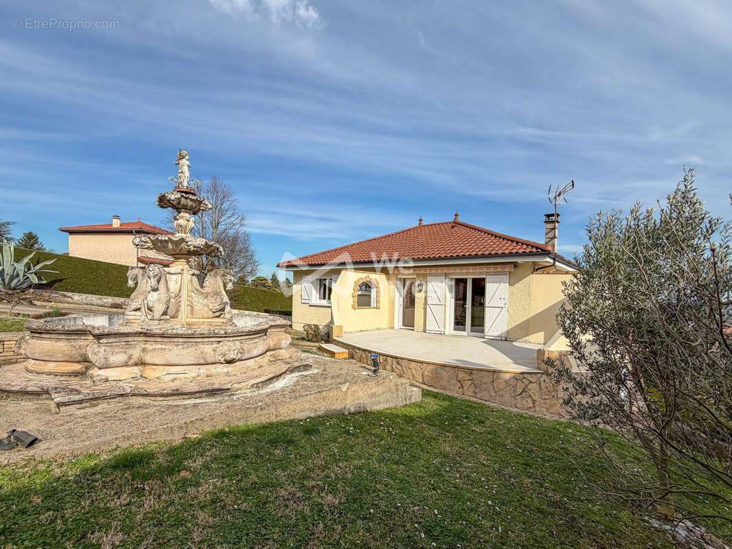 Maison à SAINT-CYR-SUR-LE-RHONE