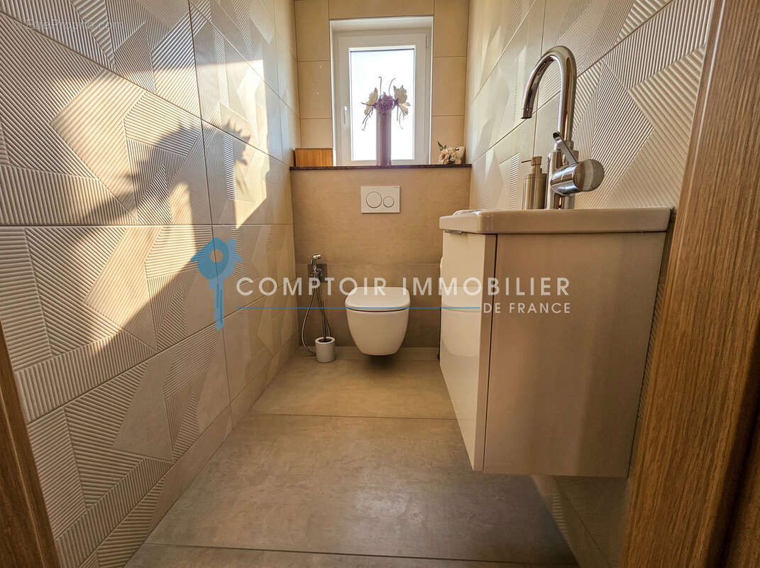 VILLA INDIVIDUELLE  terrasse piscine terrain clos. - photo 8