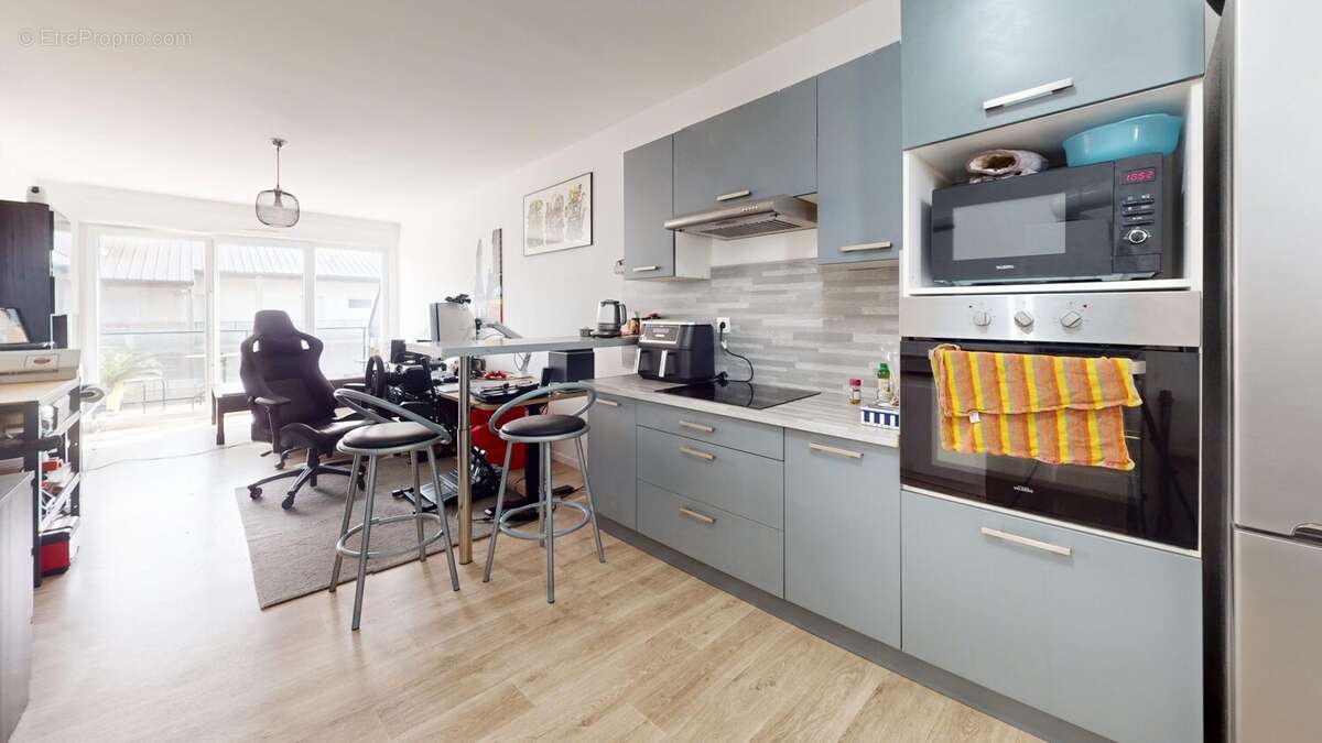 Appartement à COLOMBELLES