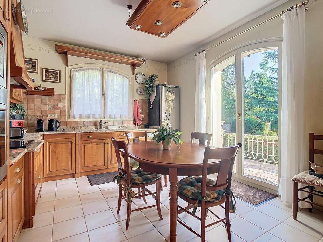 Photo 6 - Maison à LE PLESSIS-TREVISE