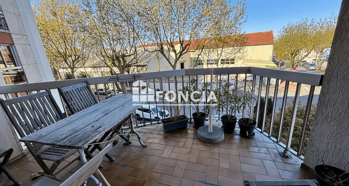 Appartement à SAINT-MAUR-DES-FOSSES