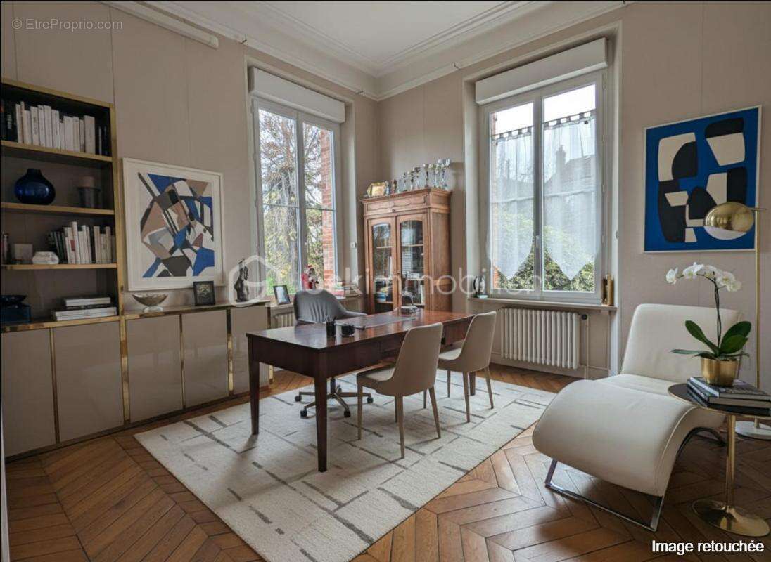 Maison à PONT-SUR-YONNE