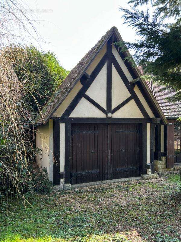 Maison à PONT-L&#039;EVEQUE