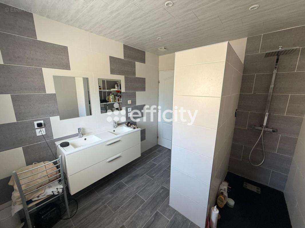 Maison 172 m² à Poiroux  - photo 17