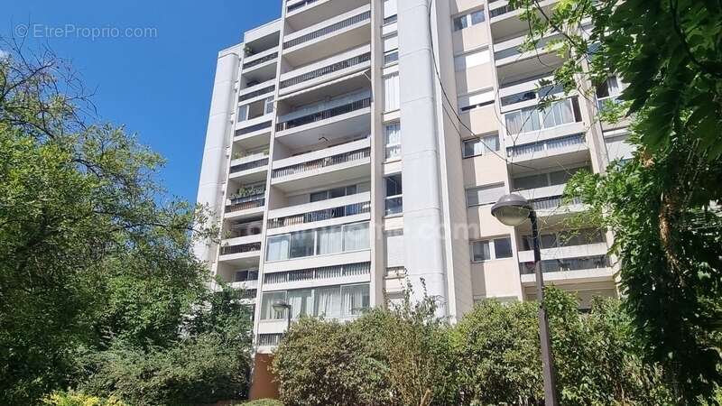 Appartement à MAISONS-ALFORT