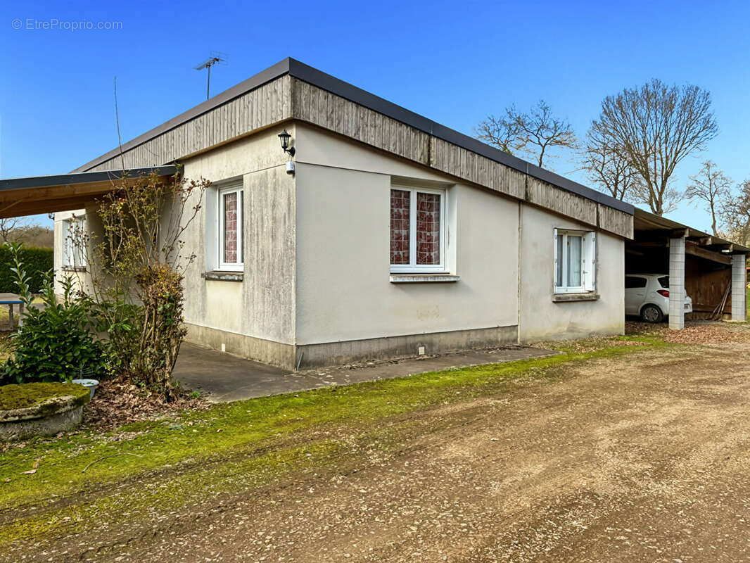 Maison à FEINS