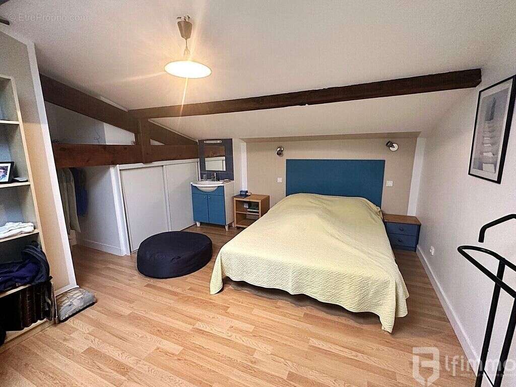 Maison à AYGUEMORTE-LES-GRAVES