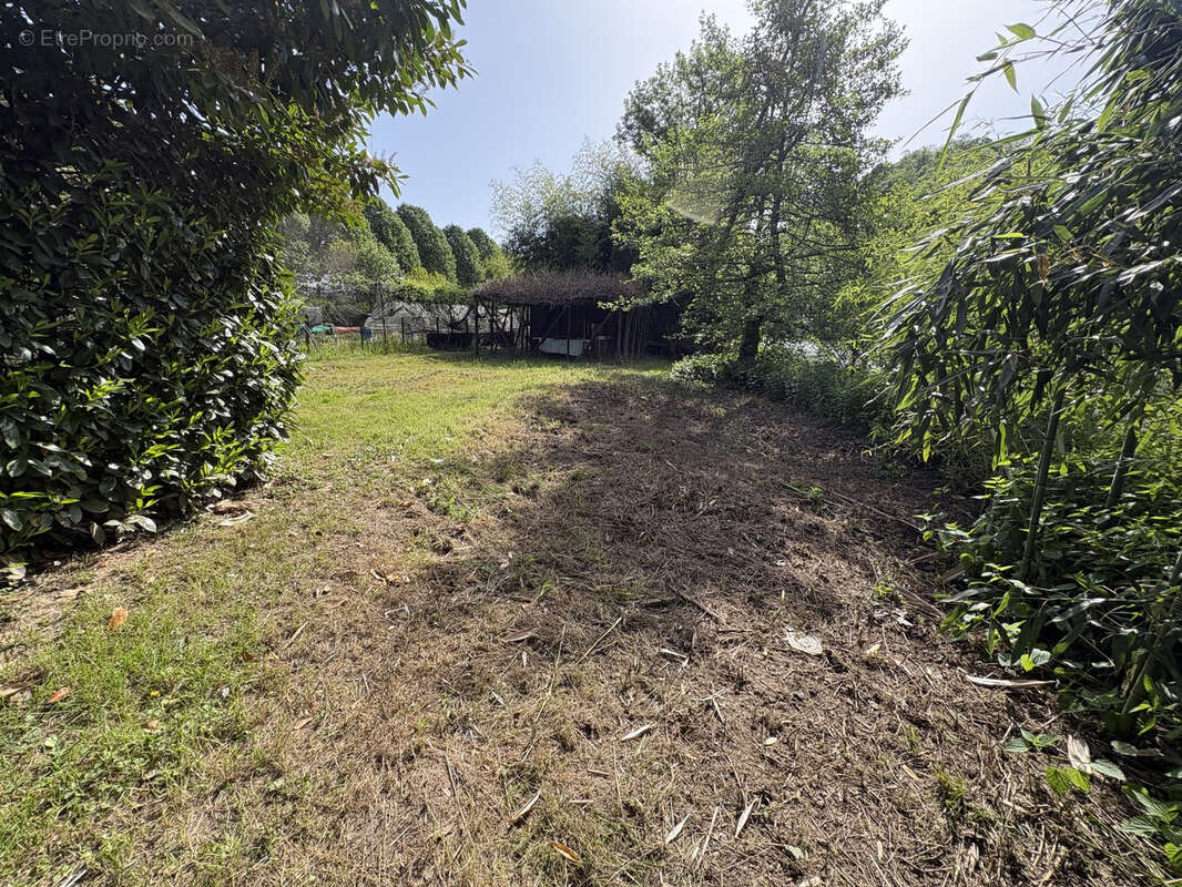 Terrain à PERIGUEUX