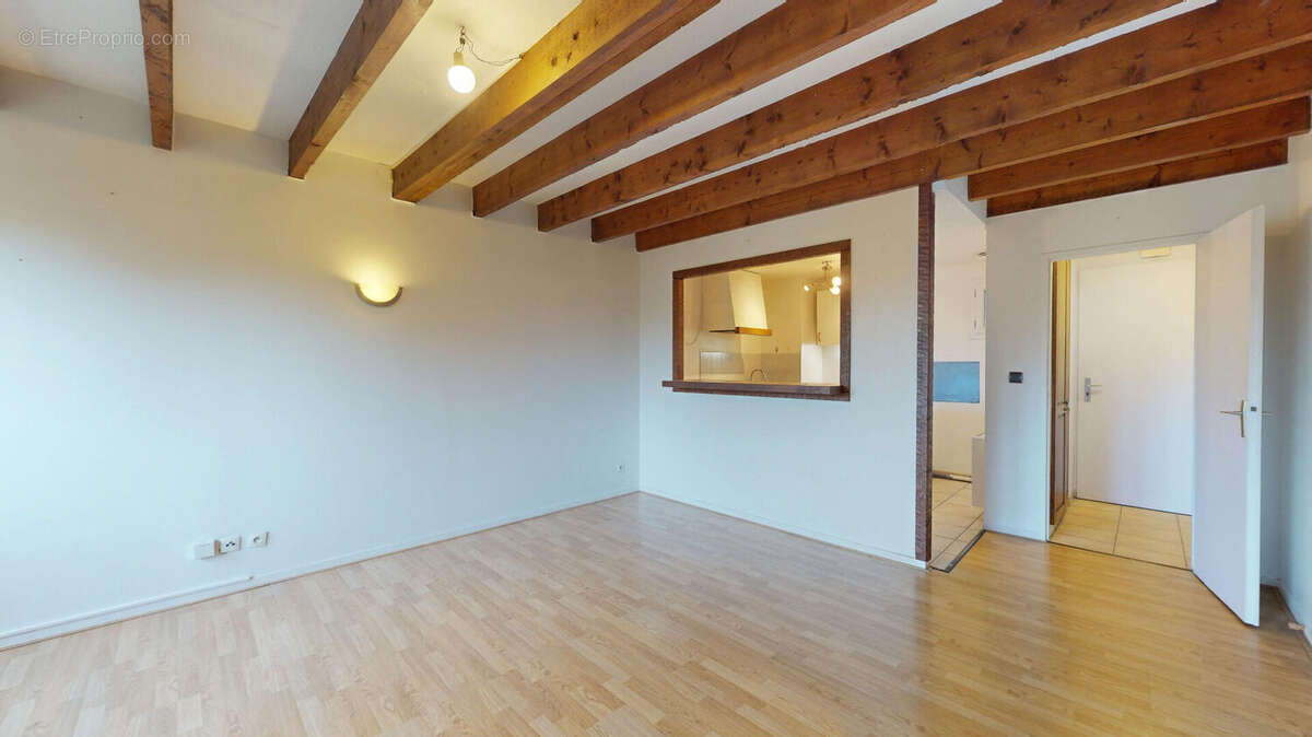 Appartement à LE PERRAY-EN-YVELINES