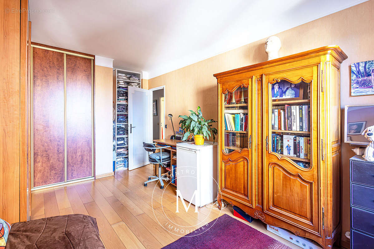 Appartement à MONTROUGE