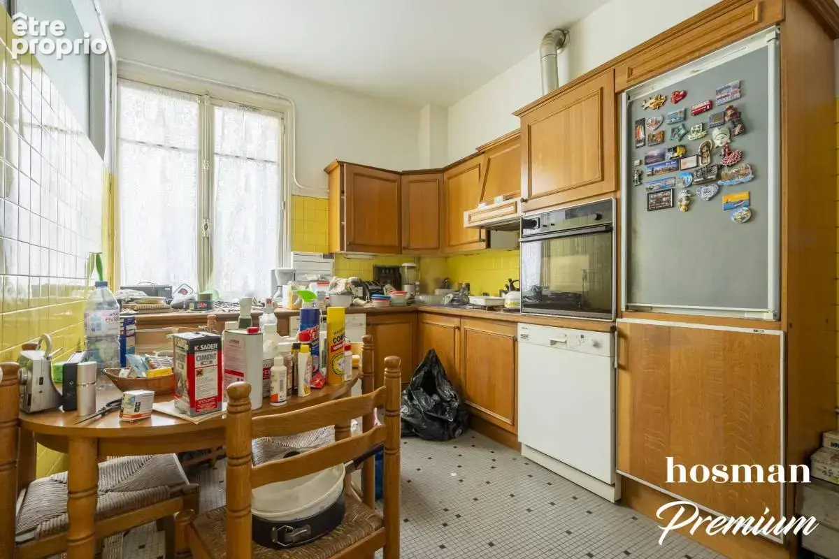 A rénover - 5 pièces de 120 m² - Rue Du Faubourg Poissonnière - photo 9
