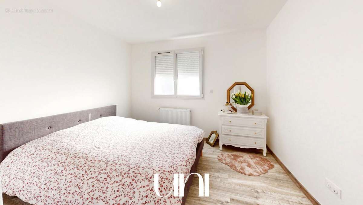 Maison à MAY-SUR-ORNE