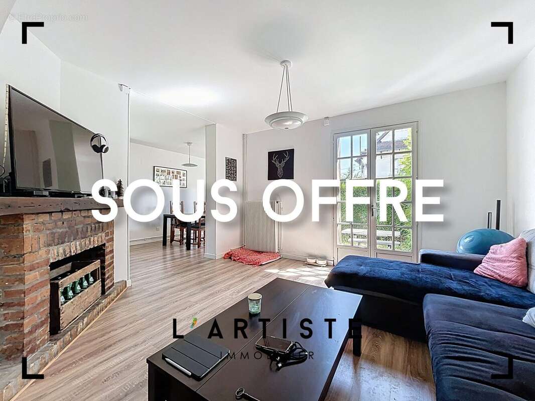 Maison à SAINT-ETIENNE-DU-ROUVRAY