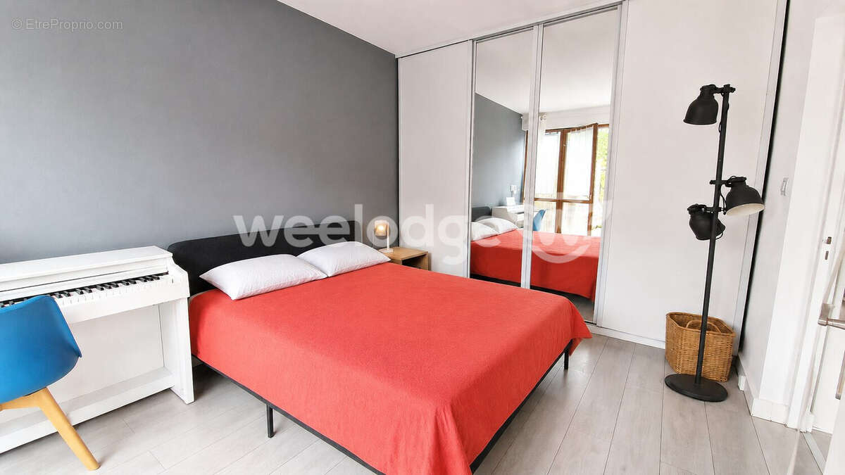 Appartement 30 m² à La Celle-Saint-Cloud  - photo 8