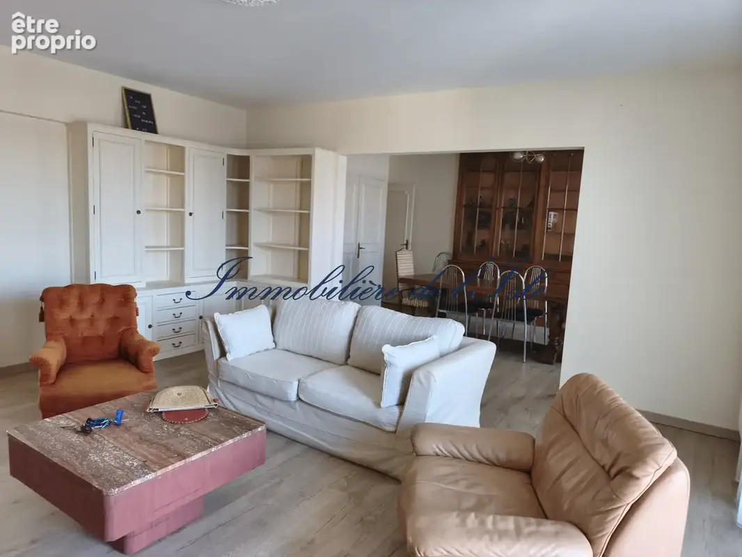 Élégant appartement traversant avec balcon et parking - photo 5