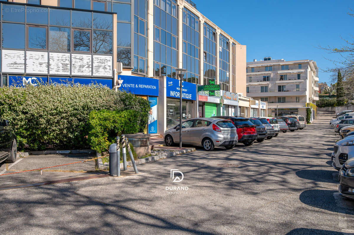 Parking à MARSEILLE-8E