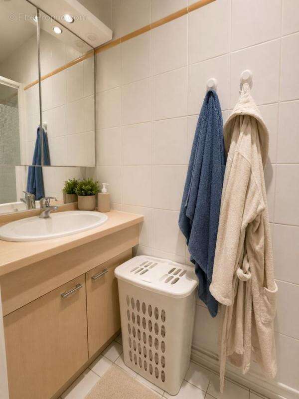 Appartement à SAINT-MAUR-DES-FOSSES